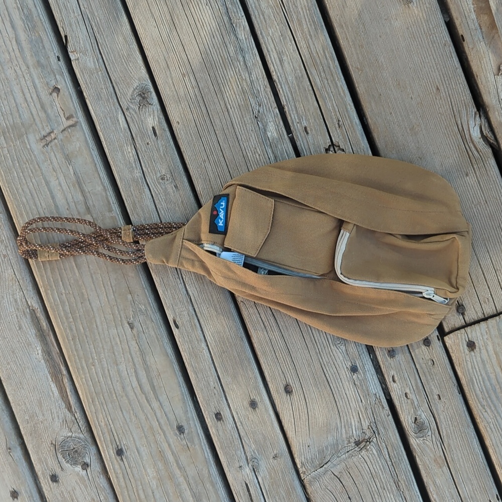 Kavu sling bag purse